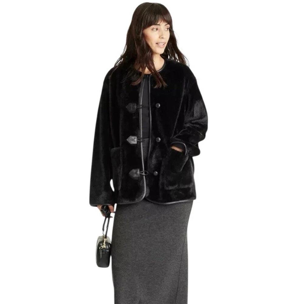 Universal Thread Women's Faux Fur Black Coat Size XL - Picture 3 of 9